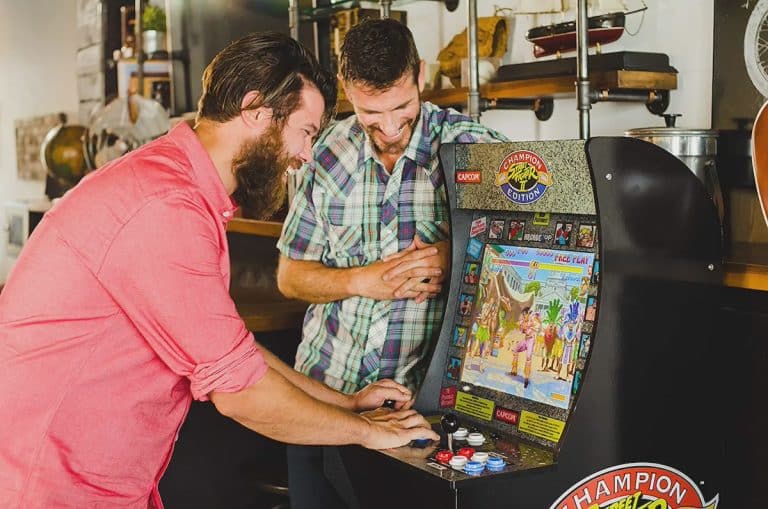 Une borne d'arcade Street Fighter : à offrir à un fan de la licence