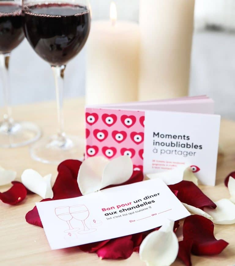 Un chéquier amoureux : un cadeau pour les couples jeunes et moins jeunes