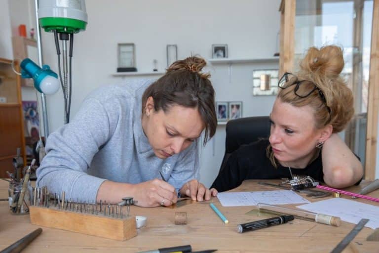 Un atelier de bijouterie pour créer son propre bijou