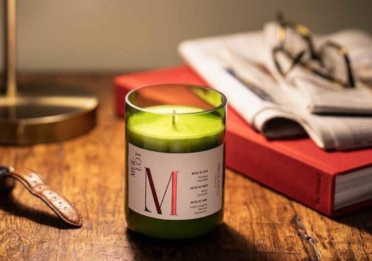 Une bougie parfumée Cépage Merlot pour une ambiance chaleureuse