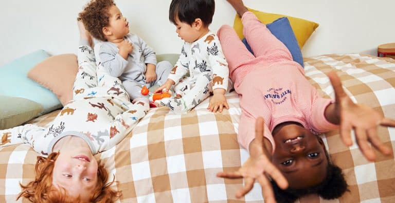 Un vêtement Petit Bateau pour habiller votre enfant avec style et qualité