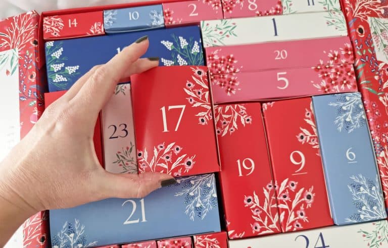 Calendrier de l'Avent Glowria 2023 contenu