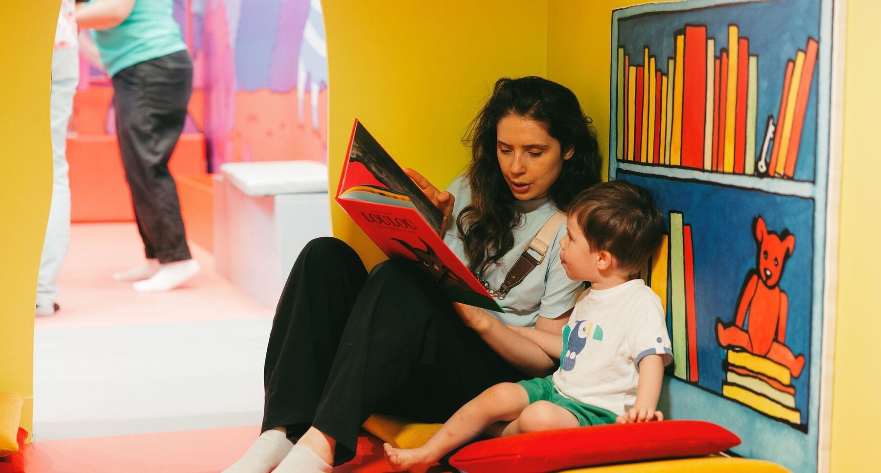 Lecture d’un album de l’école des loisirs avec un enfant