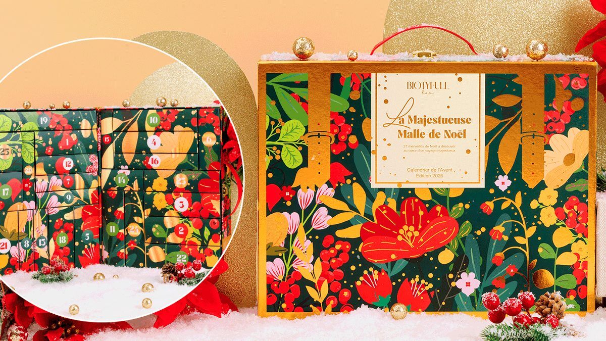La Majestueuse Malle de Noël de Biotyfull Box fermée, avec en médaillon la malle ouverte et ses tiroirs numérotés