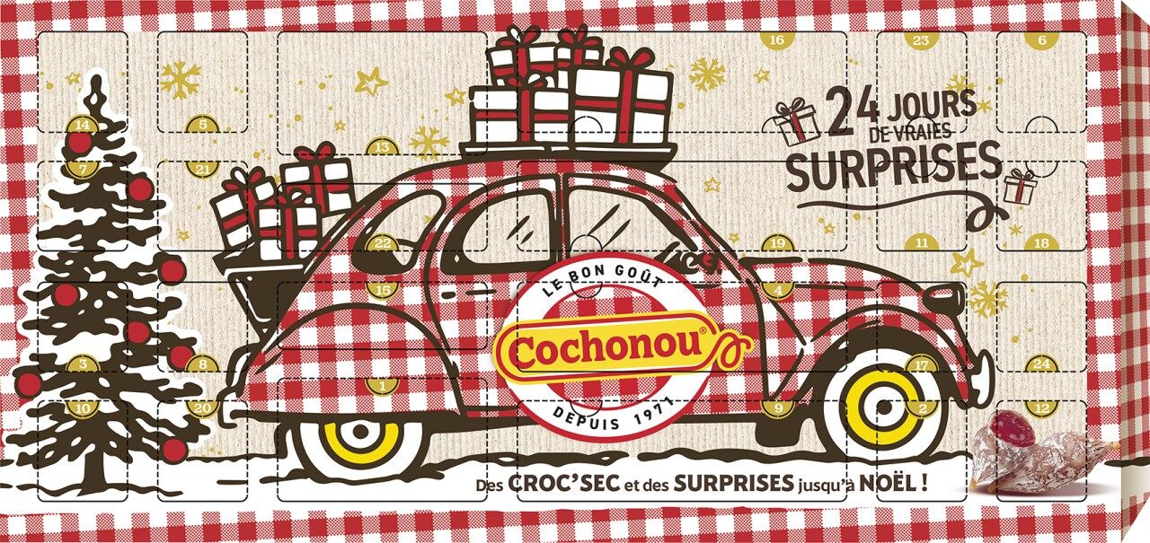 Le calendrier de l’Avent Cochonou 2026 : une 2 CV à carreaux rouges et blancs chargée de cadeaux, un sapin et le logo Cochonou sur fond kraft, avec la mention 24 jours de vraies surprises