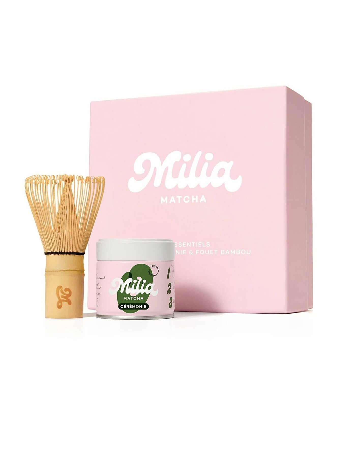 Coffret rose Milia Matcha avec une canette de matcha et un fouet en bambou
